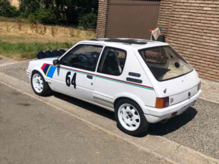 Peugeot 205 gti 1.9 phase 1 2
