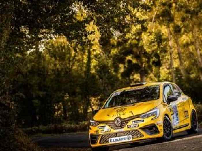 A LOUER CLIO RC5 1