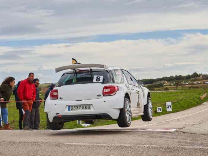 CITROEN DS3 R5