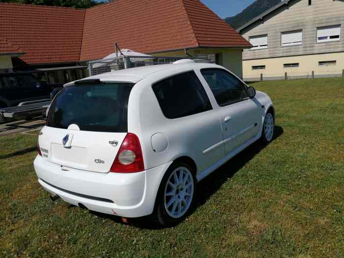 Renault Clio 2 RS groupe N3 4