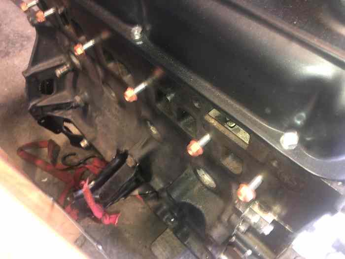 MOTEUR OPEL 2L CIH ORIGINE. 5