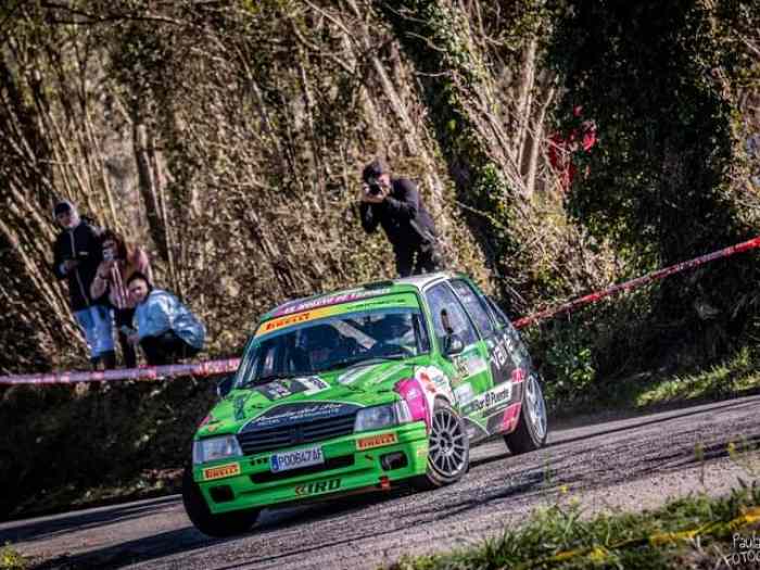 Peugeot 205 F2000 máxima preparación. 3