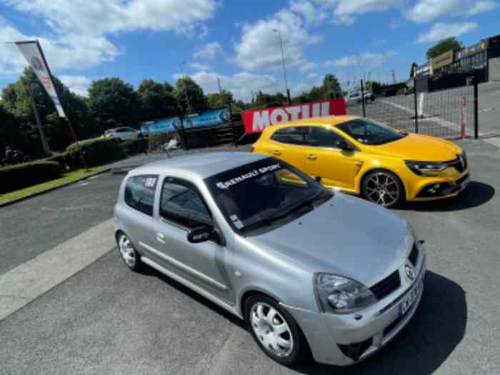 Clio 2 rs3 182 1