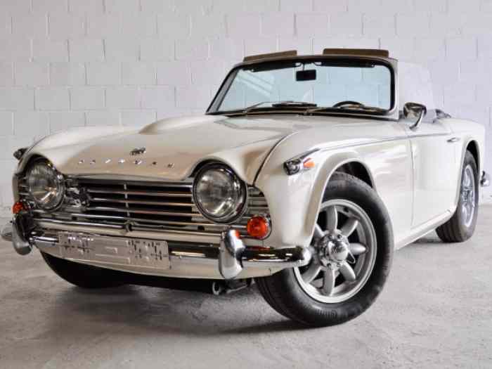 Triumph TR4A IRS 105cv ** ENTIEREMENT RESTAUREE ** 0