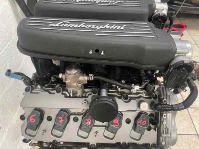 Moteur v10 lamborghini/audi 3