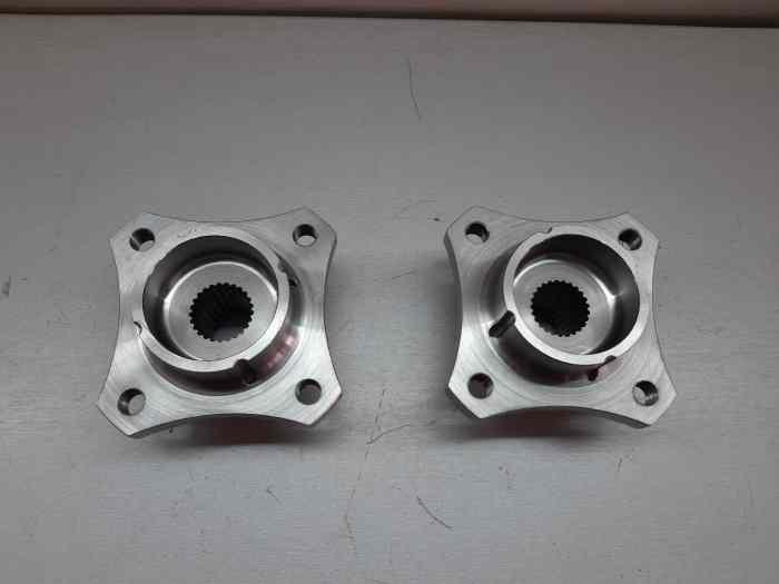 Peugeot 106 Maxi k/c and F2000 wheel hub 1