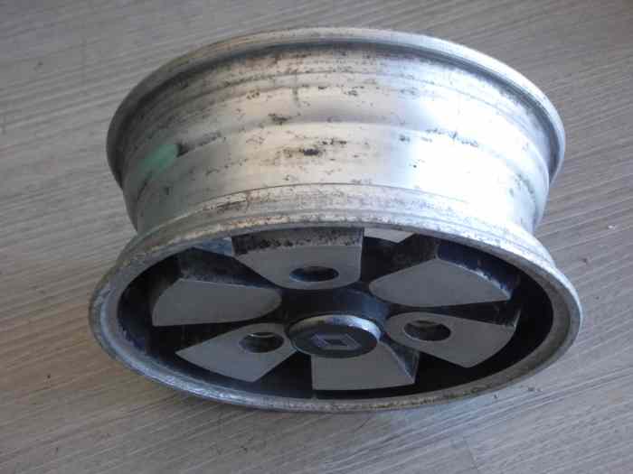 JANTE RENAULT R15 / R17 1