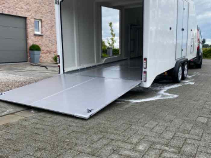 Transport de voitures ferme AST1 / Mema Racetrailers 1