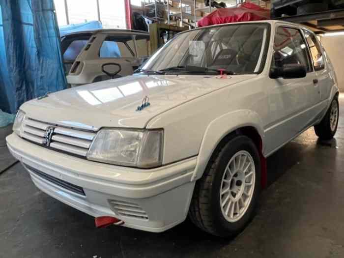 Peugeot 205 Rallye Groupe A 0