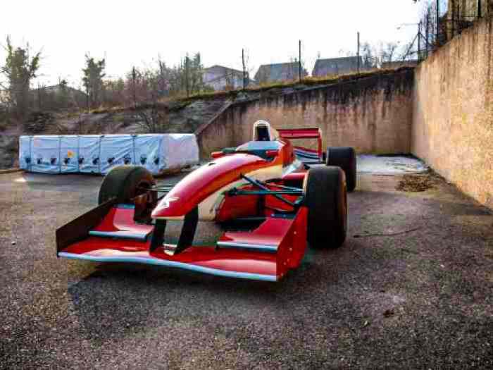 URGENT Vends Reynard 97D/Holden!! ECHA...