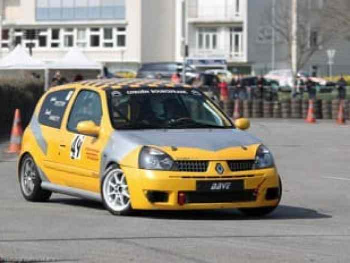 Clio F2000/3 1