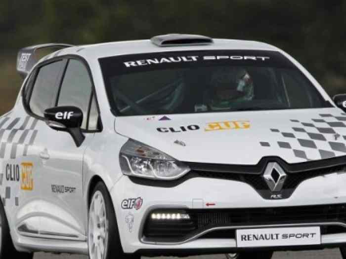 CLIO 4 CUP