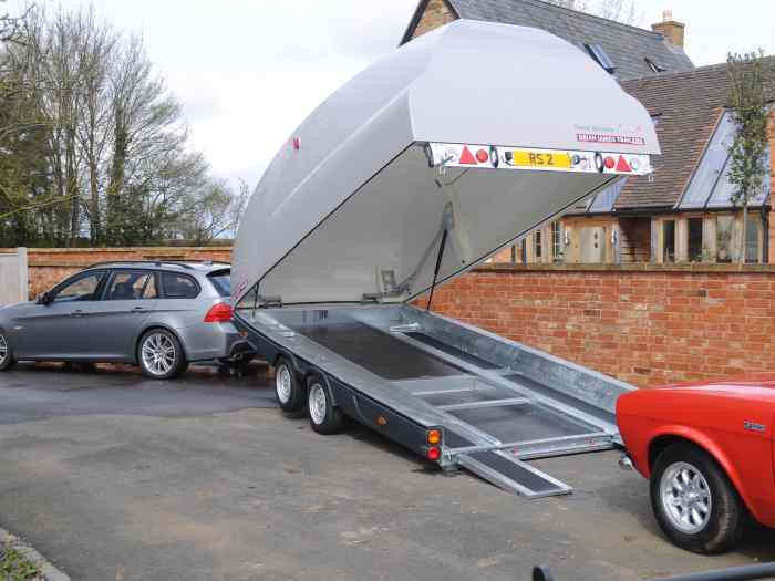 STOCK Porte voiture fermée non bascula...
