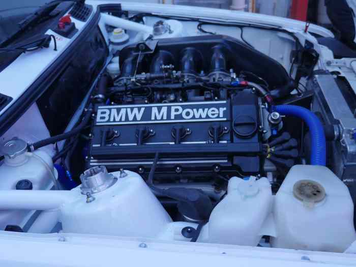 BMW M3 E30 GRA 2