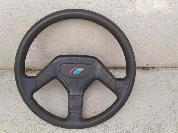 Véritable volant 205 Rallye 0
