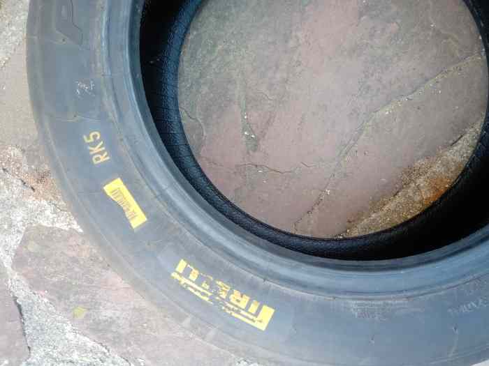 lot de pneus pirelli en 15 2