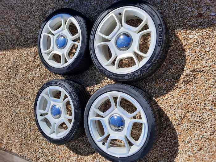 Jeu De 4 Jantes Aluminium 17" + Pneus Pour Fiat 500 Abarth - Occasion, Style 5 Rayons, Argent