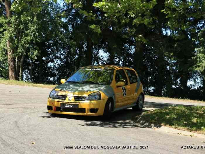 Clio F2000/3
