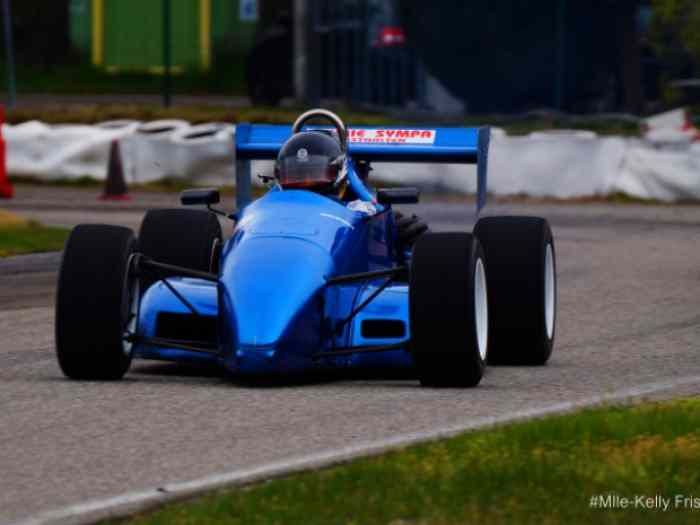 Dallara f387 1