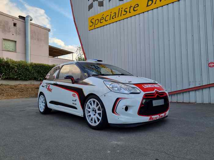 Locations DS3 R3 MAX pièces et voitures de course à vendre, de rallye et de circuit.