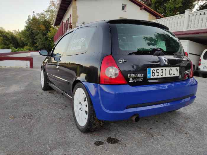 Renault Clio cup 2 rallyes f2000 + recambio 5