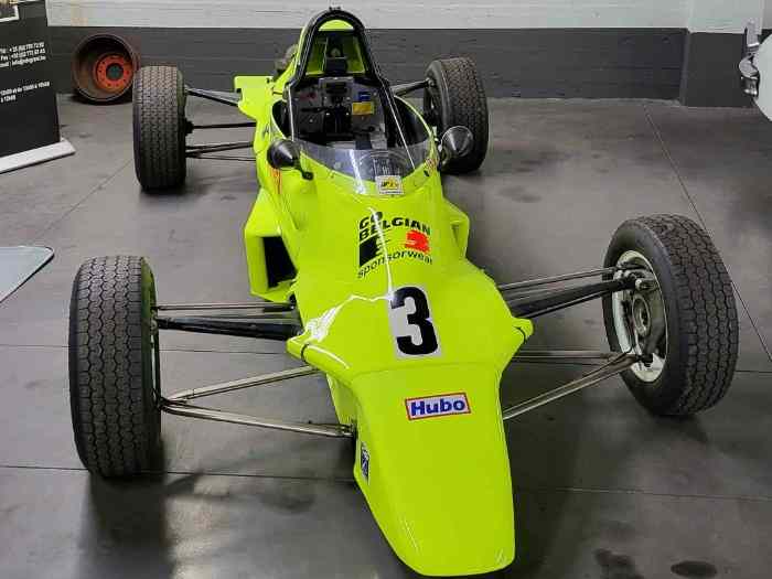 A VENDRE CHASSIS ROULANT FORMULE FORD Van Diemen RF85 2