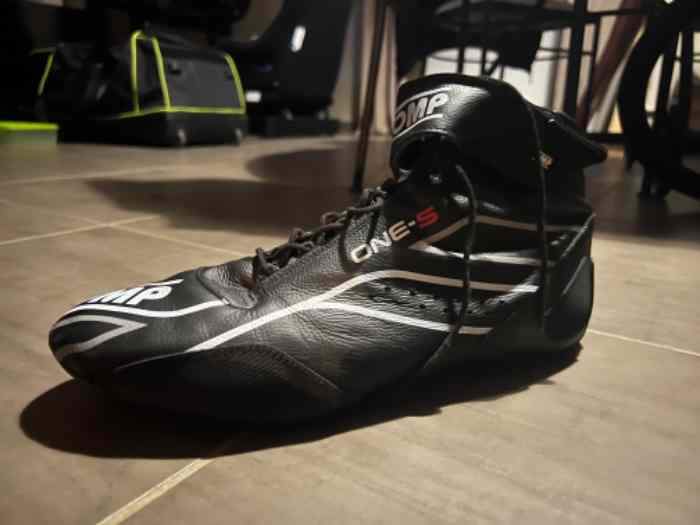OMP Herren Rennschuhe One-S My2016 – Weiß, Größe 37, FIA 8856-2000 Zugelassen, Für Motorsport