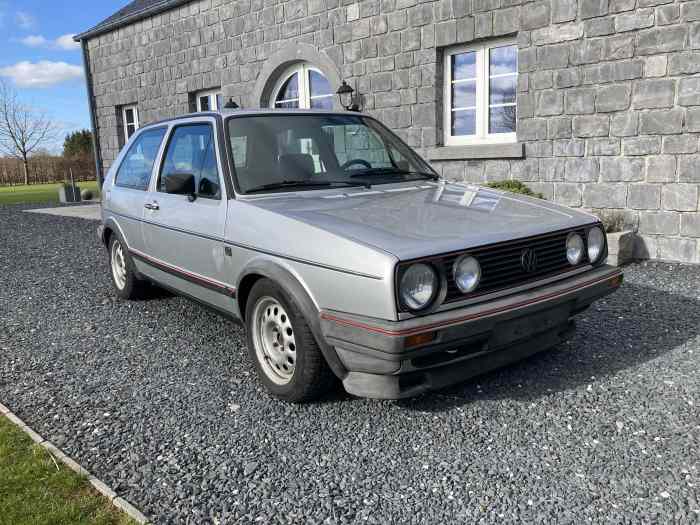 VW golf II GTI bonne état ancêtre