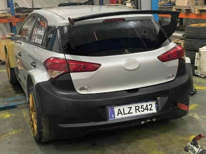 Hyundai i20 R5 EVO3 Car nr. 42A 3