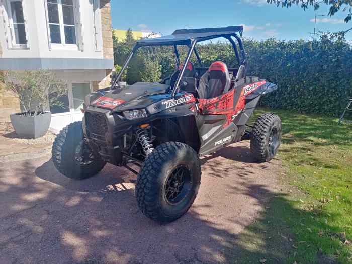 Polaris rzr 1000 xp 2 places 4