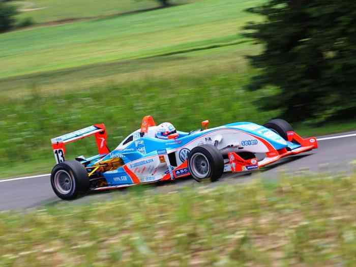 Dallara vraie F311 Volkswagen 1