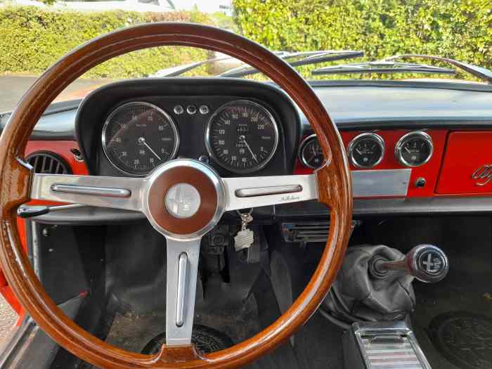 ALFA ROMEO SPIDER 1750 1