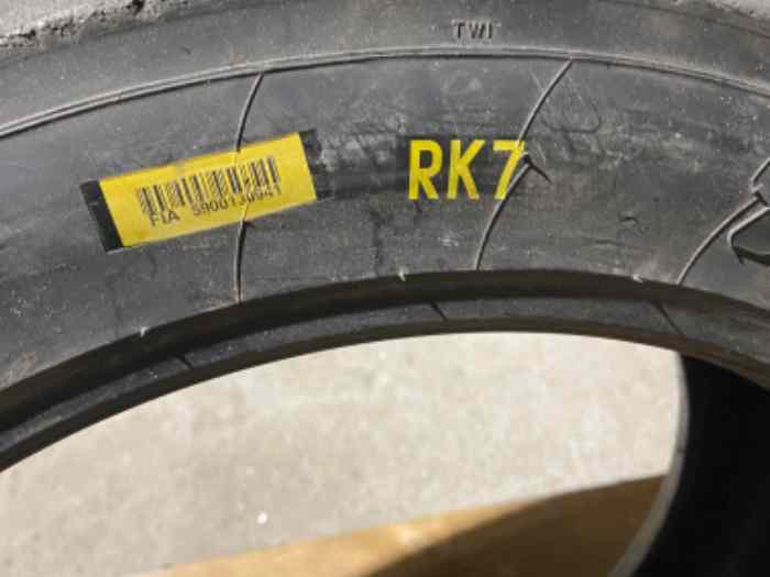1 pneus pirelli rk7 en 16 pouces avec 8 km de spéciale seulement 1