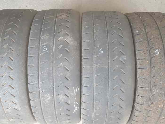 Vends pneus Michelin S 20-65-18
