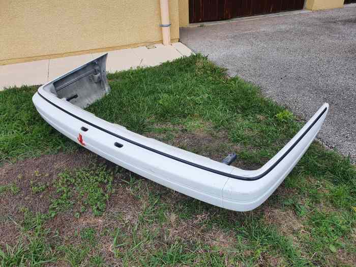 Par choc arriere ford sierra cosworth – photo 3 sur 3