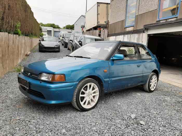 Mazda 323 gtx 0