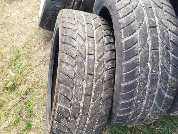 Lot pneu Pirelli neuf / occasion 4