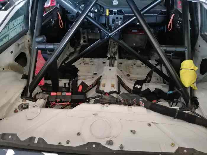 Porsche 997 GT3 3.8 L avec carte grise pour GT10 / GT+ ( caisse sans moteur/boite) – photo 6 sur 6