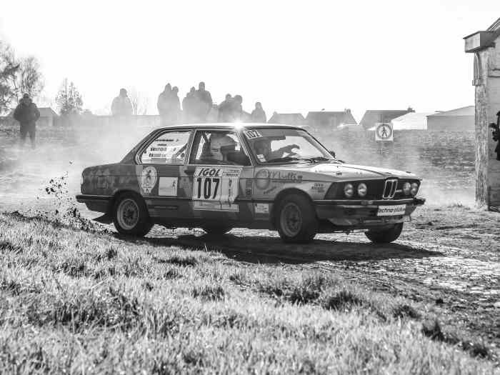 BMW E21 323i GROUPE 2 VEHICULE HISTORIQUE DE COMPETITION 5