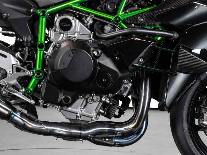 KAWASAKI H2R 2015 3