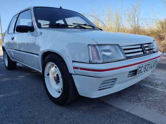 Peugeot 205 rallye 1