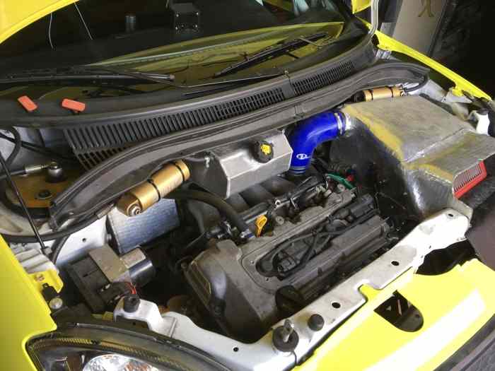 SUZUKI SWIFT R2 3
