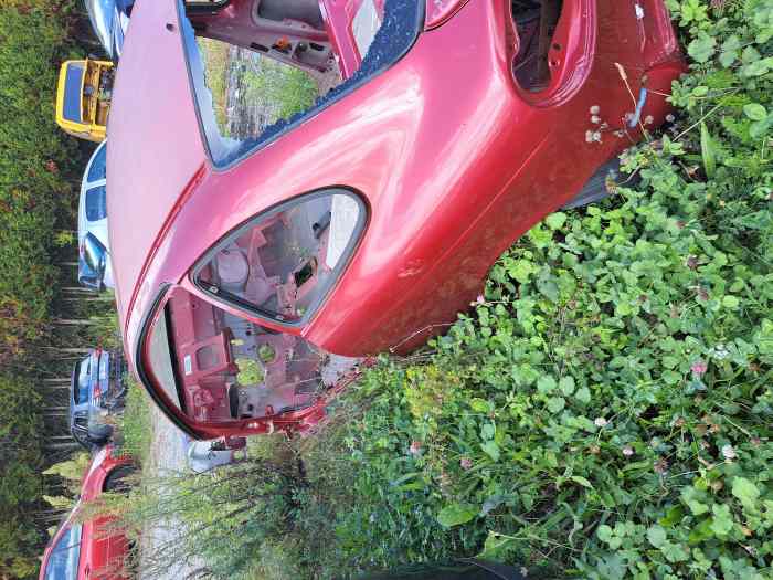 Caisse megane coupé – photo 3 sur 4