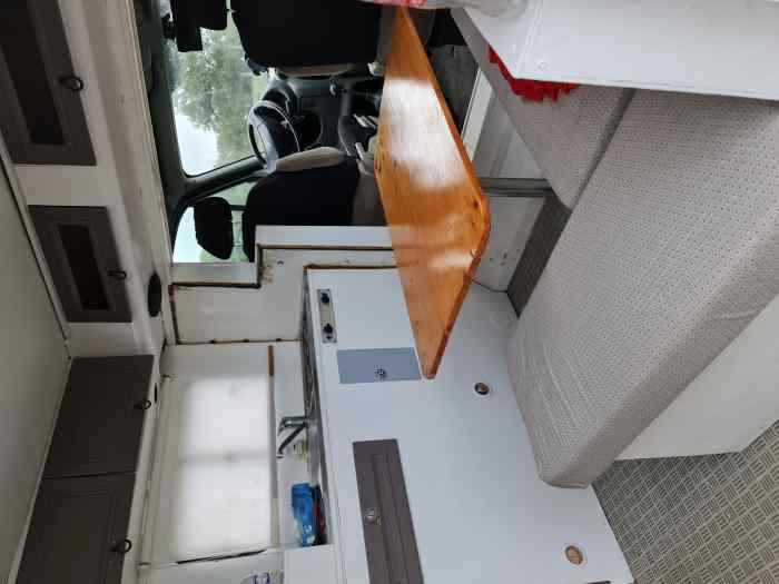 Vend camion assistance/ camping car 30m3 3