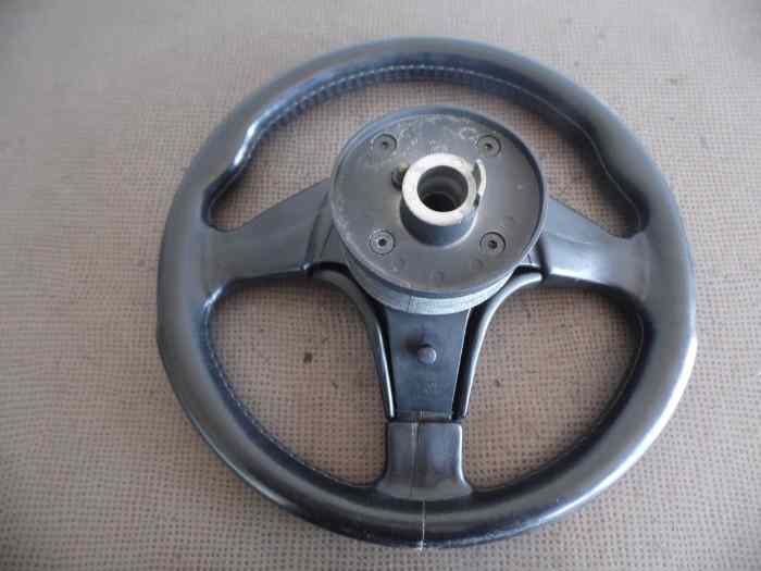VOLANT NARDI 3 BRANCHES AUDI SPORT 5