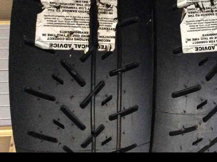 Pirelli 17’’ RX5 neufs - pièces et voitures de course à vendre, de ...