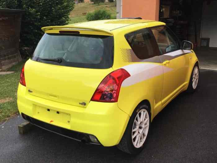 SUZUKI SWIFT R2 1