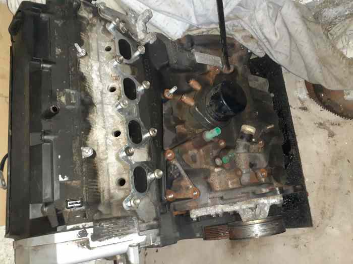 Moteur megane F7R 714 1