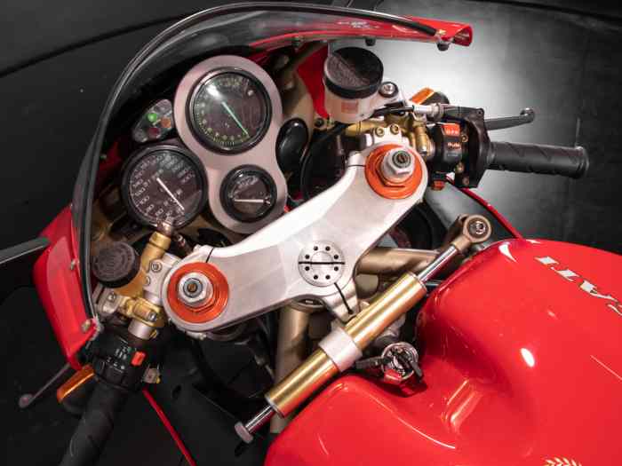 DUCATI 916 S1 1994 3