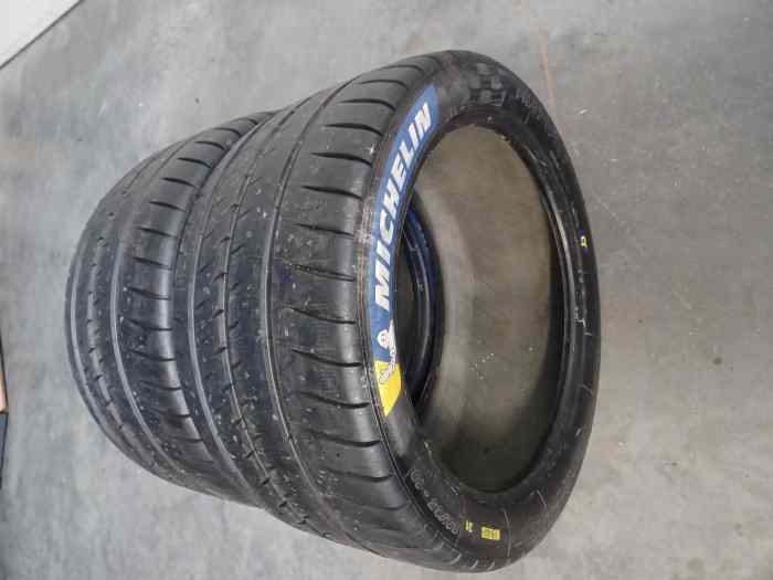 2 pneus neufs Michelin 29/65-18 R31 0